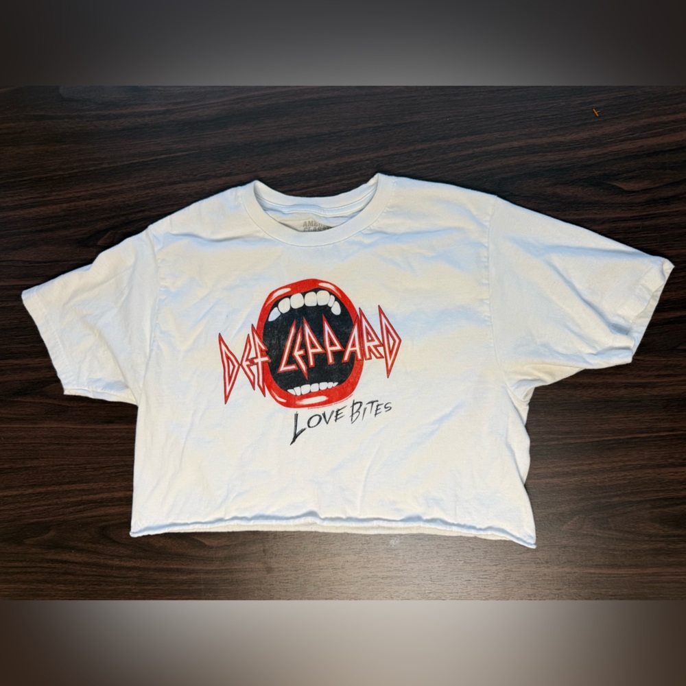 White Graphic Crop Top